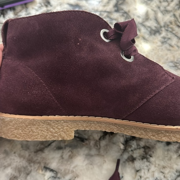 Women’s Isaac Mizrahi lace up Boots Size 9 1/2 - Picture 3 of 5